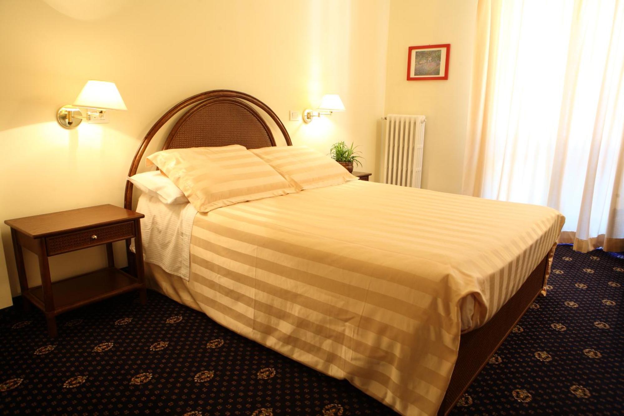 Hotel Residence Valverde グレッソネイ・ラ・トリニテ エクステリア 写真