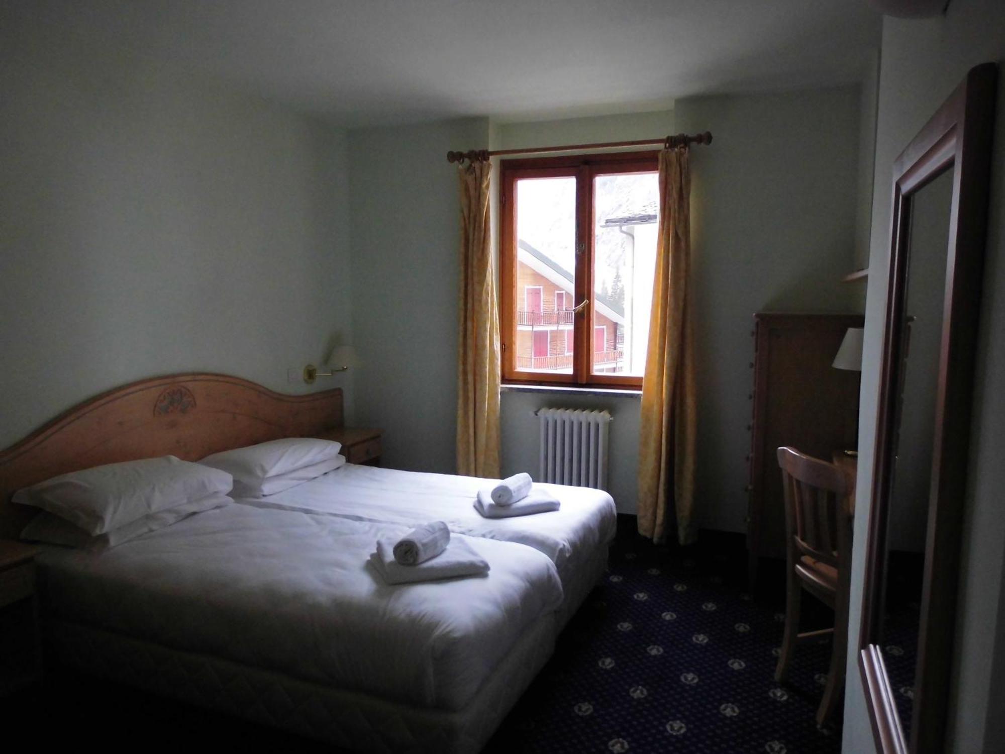 Hotel Residence Valverde グレッソネイ・ラ・トリニテ エクステリア 写真