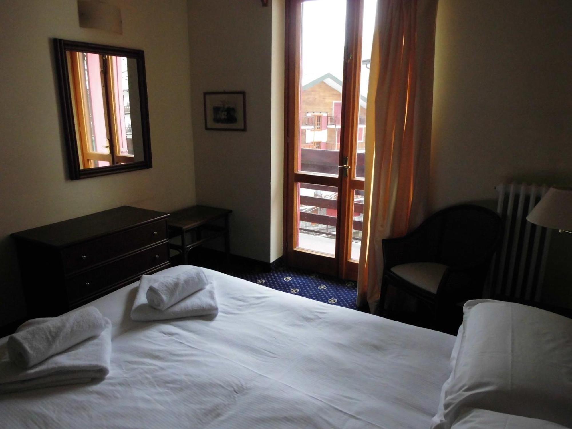 Hotel Residence Valverde グレッソネイ・ラ・トリニテ エクステリア 写真