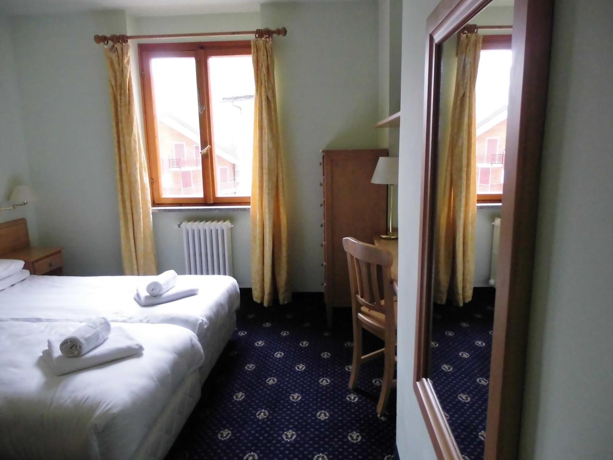 Hotel Residence Valverde グレッソネイ・ラ・トリニテ エクステリア 写真
