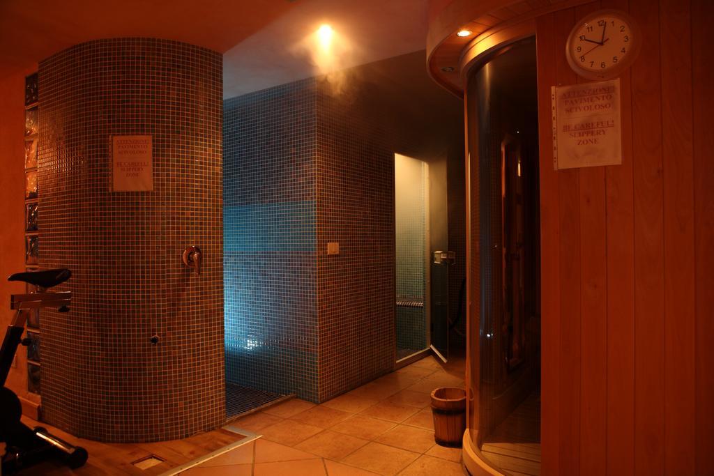 Hotel Residence Valverde グレッソネイ・ラ・トリニテ エクステリア 写真
