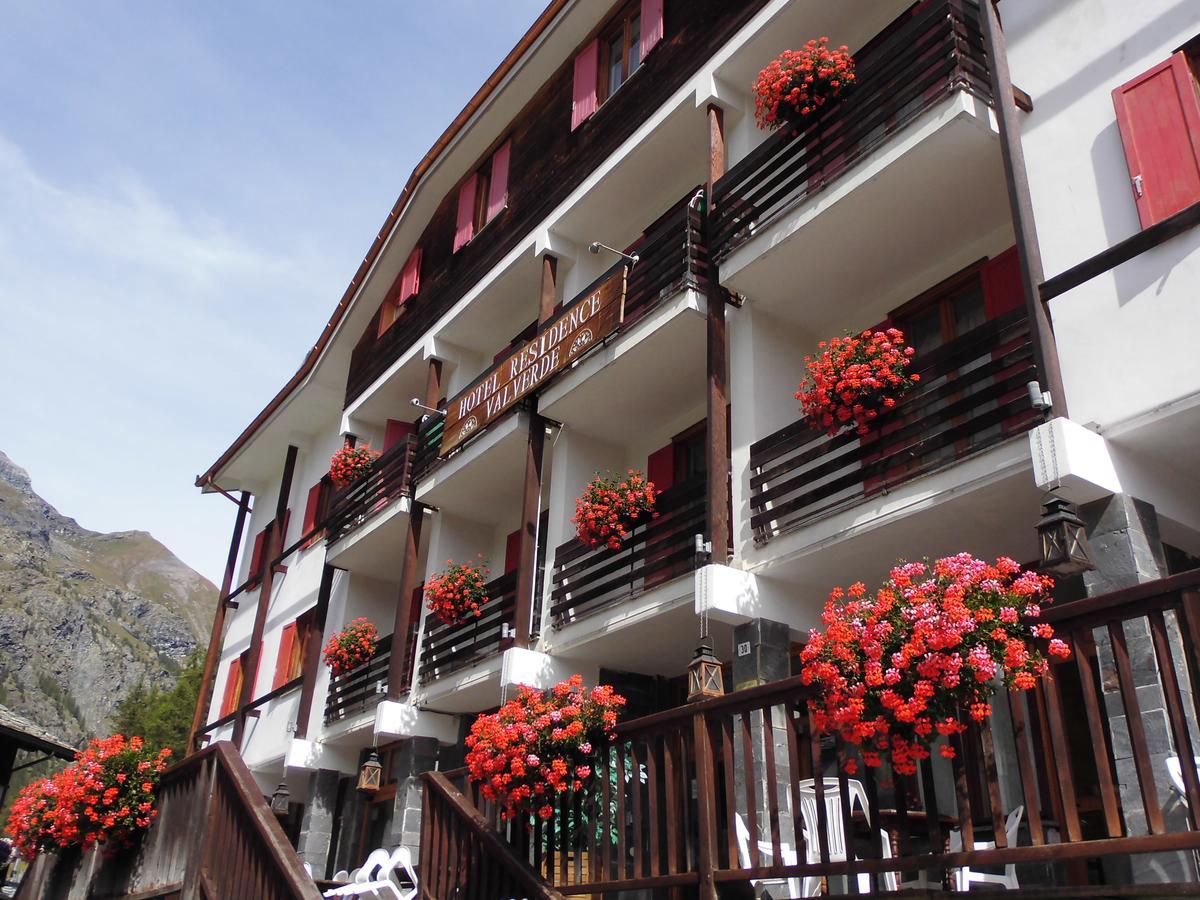 Hotel Residence Valverde グレッソネイ・ラ・トリニテ エクステリア 写真